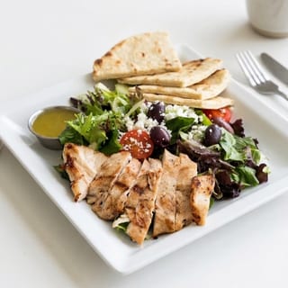 GRECIAN CHICKEN PITA SALAD